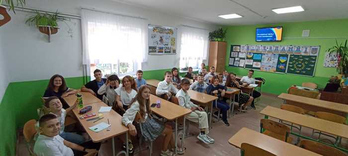 Україна незламна - перший урок 6-А клас